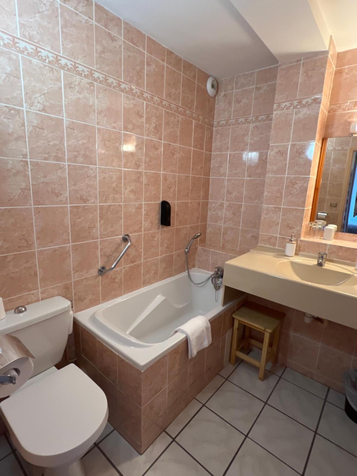 Hotel Restaurant La Pendine Les Pres Экстерьер фото